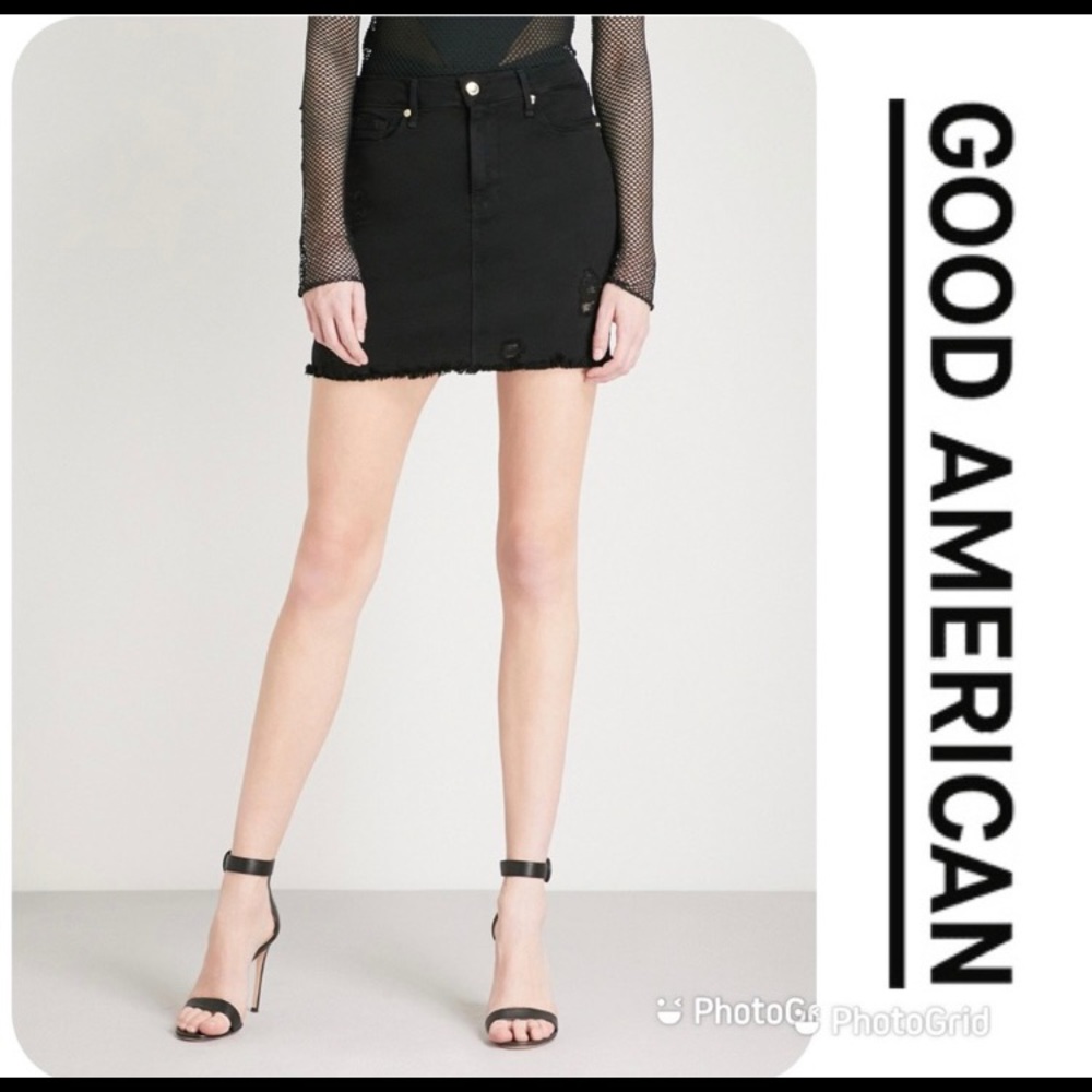 NWT GOOD AMERICAN The Mini Distressed Jean Skirt